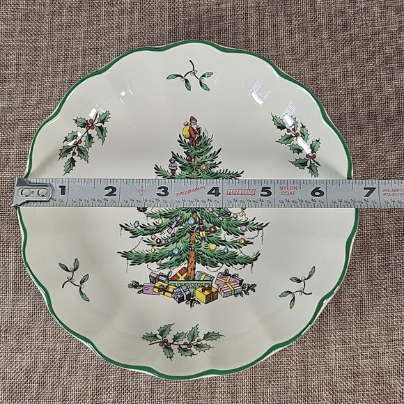 Spode Christmas Tree Round Fluted Small Dish, England. NIB Scalloped Edge - Picture 7 of 7